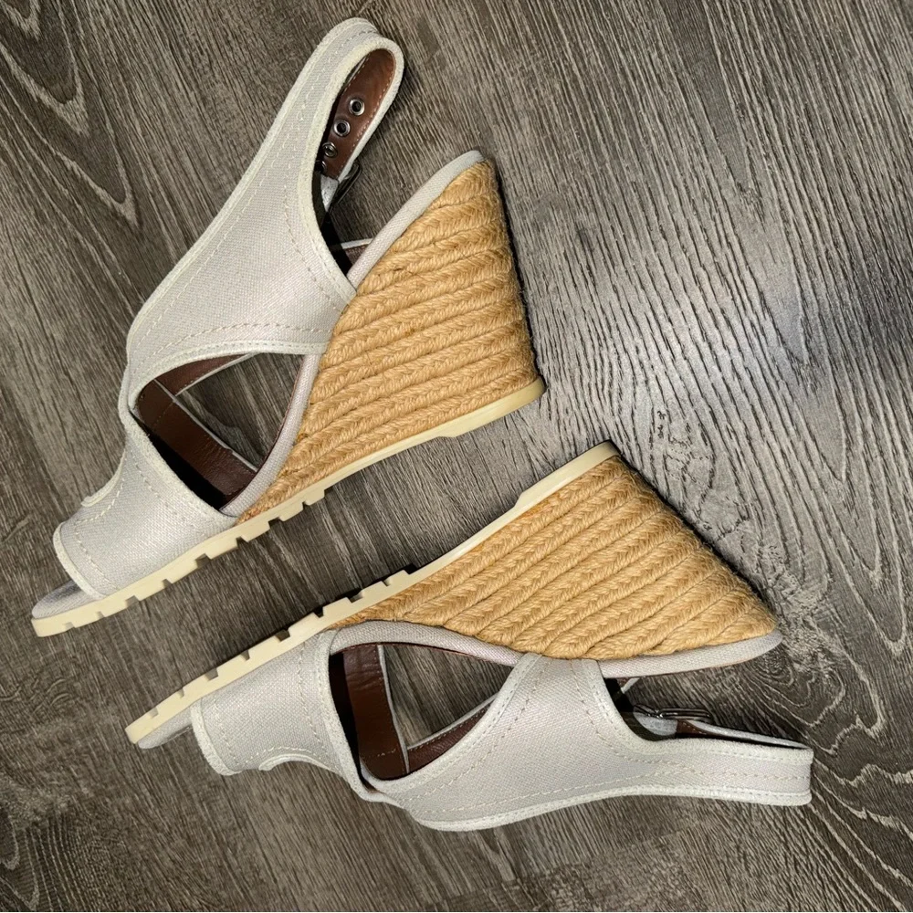 Donald J. Pliner Burgos Metallic Wedge Heel Sandals Cloth   Sz 8.5.  EUC!